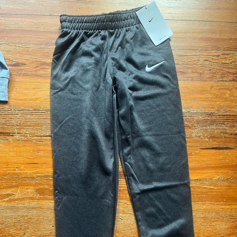 New with tags Boys Nike dri fit sweatpants